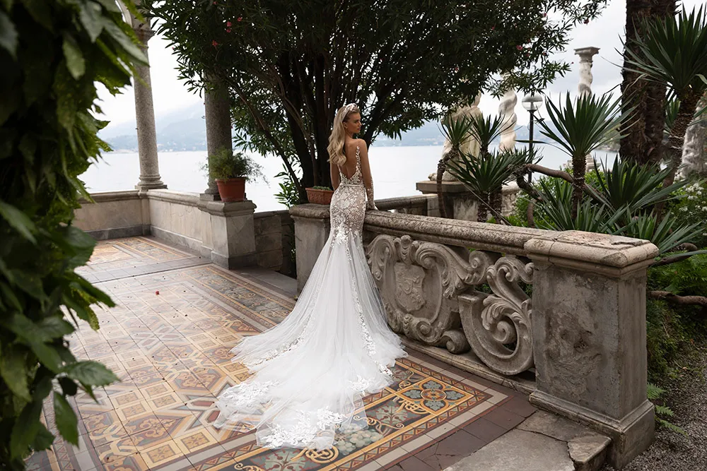 Julie Vino 2020 Bridal Collection. theweddingnotebook.com