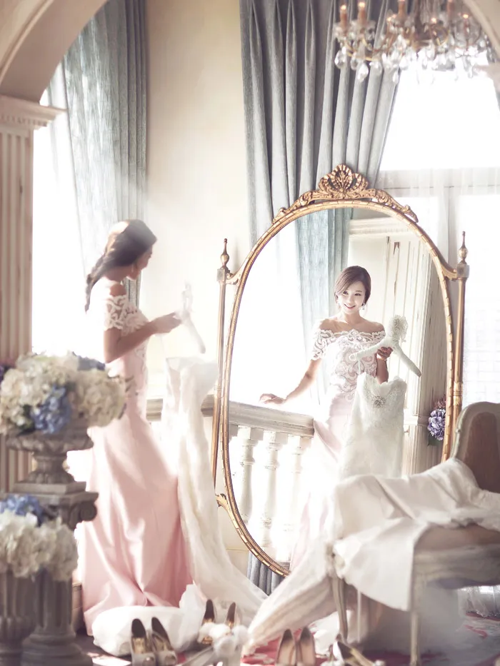 Photo by Ti-amo Studio. theweddingnotebook.com