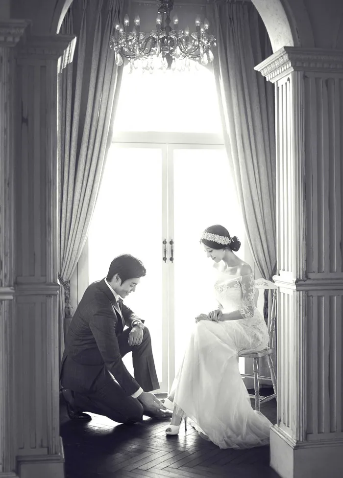 Photo by Ti-amo Studio. theweddingnotebook.com