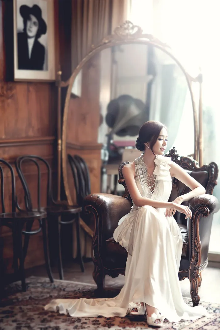 Photo by Ti-amo Studio. theweddingnotebook.com