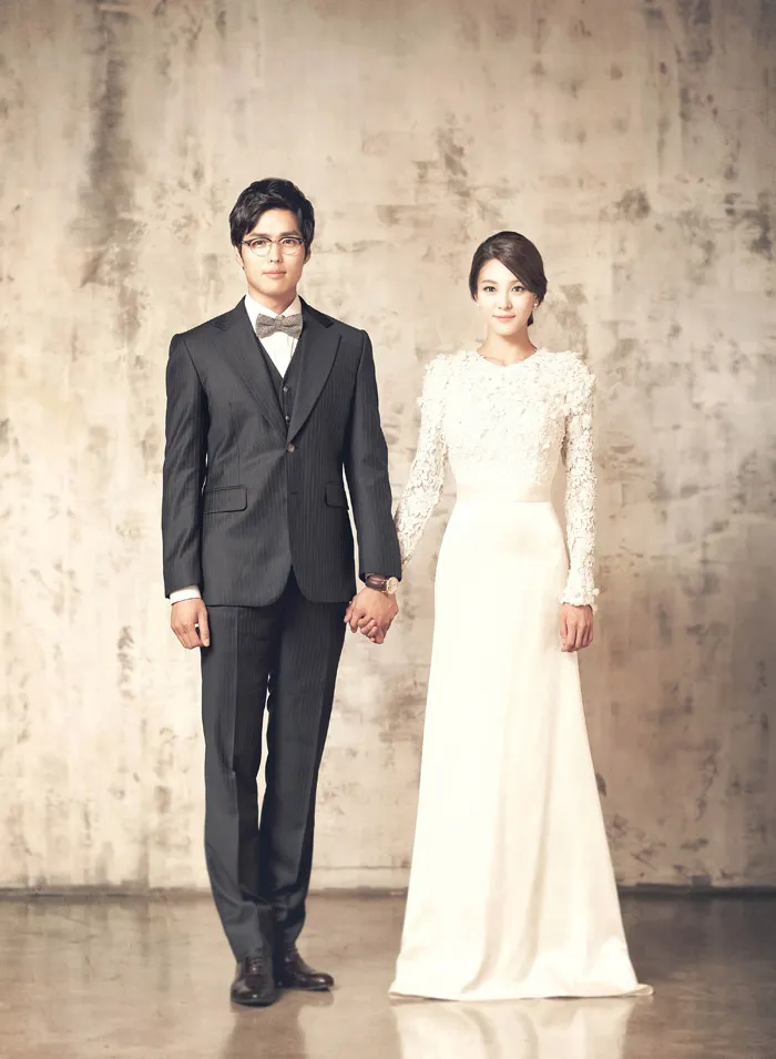 Photo by Ti-amo Studio. theweddingnotebook.com