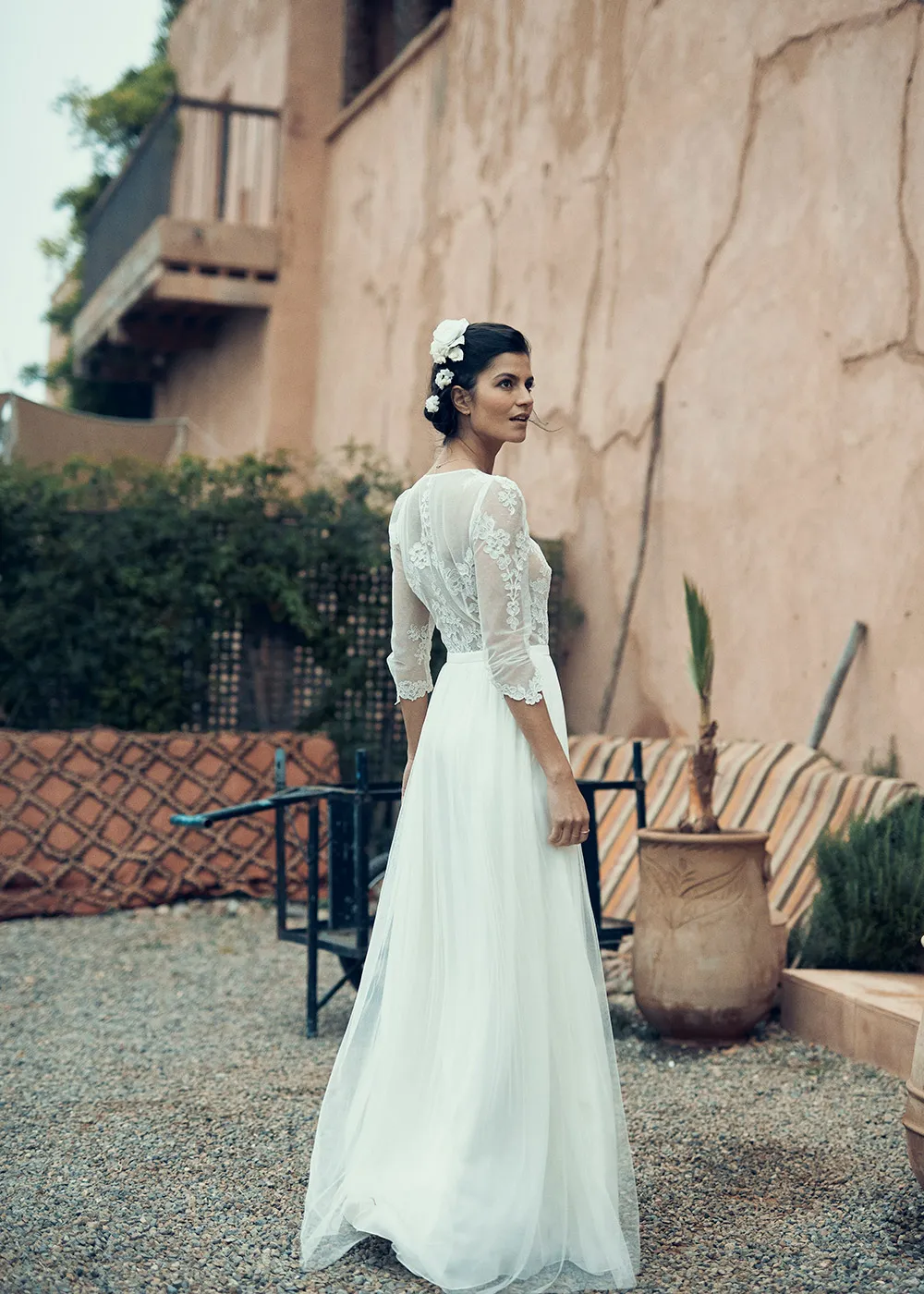 Alesia dress - Laure de Sagazan 2019 Bridal Collection. theweddingnotebook.com