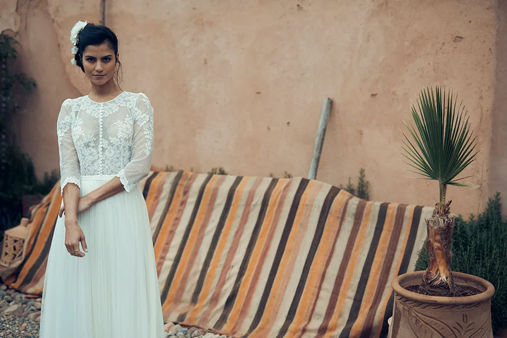 Alesia dress - Laure de Sagazan 2019 Bridal Collection. theweddingnotebook.com