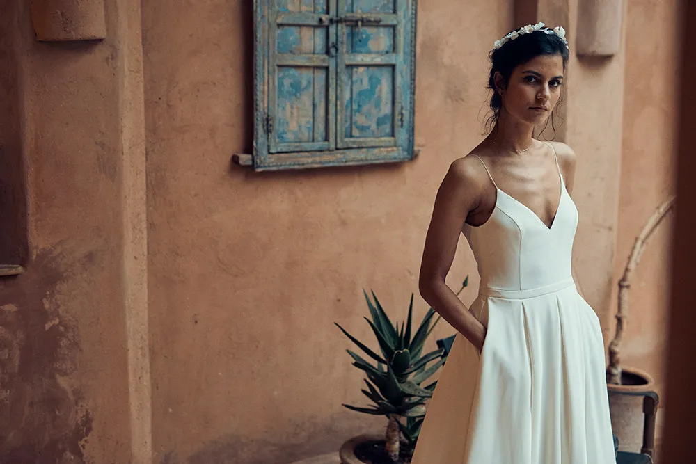 Dickinson dress - Laure de Sagazan 2019 Bridal Collection. theweddingnotebook.com