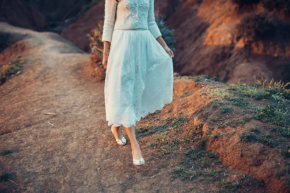 Valmy Cardigan Maine skirt - Laure de Sagazan 2019 Bridal Collection. theweddingnotebook.com
