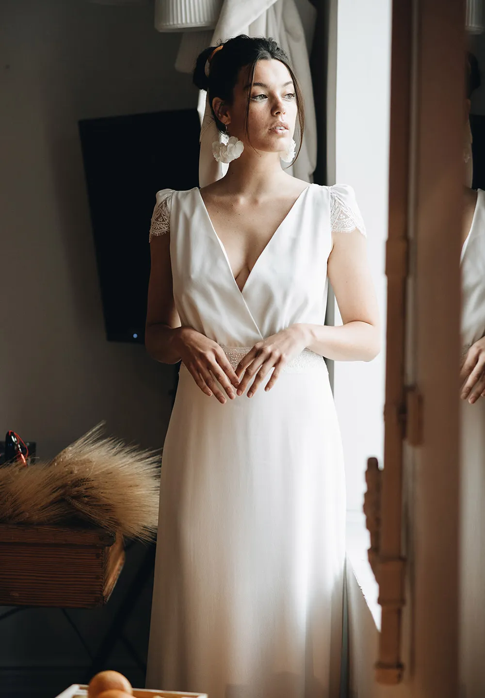 Laure de Sagazan 2020 Bridal Collection. theweddingnotebook.com