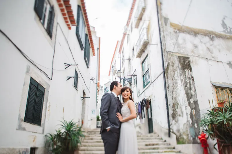 Photo by Hugo Coelho Fotografia. theweddingnotebook.com