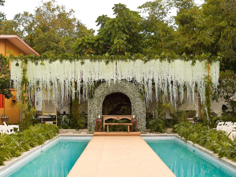 Looking Glamorous Outdoor