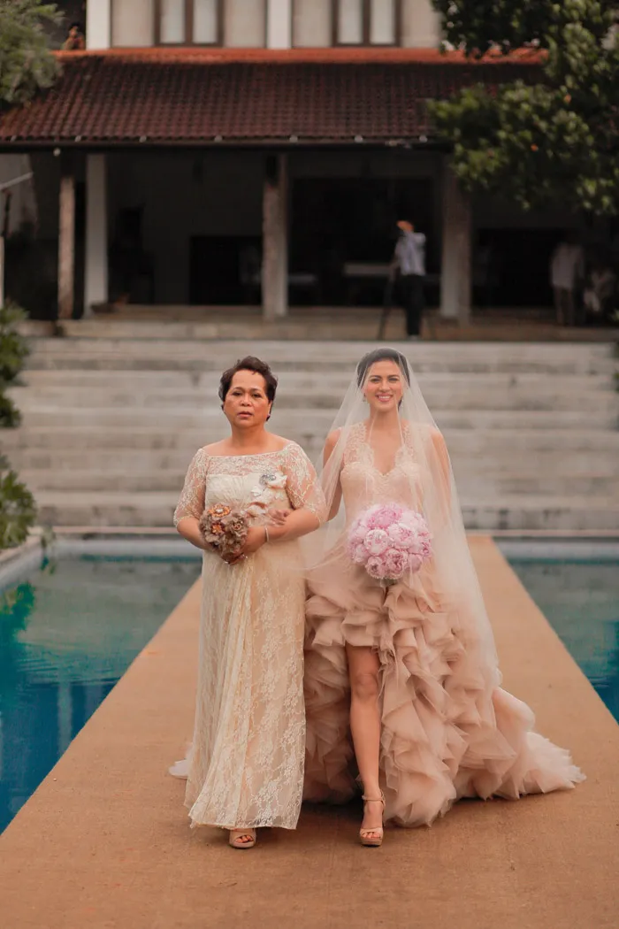Photography by MangoRed. theweddingnotebook.com