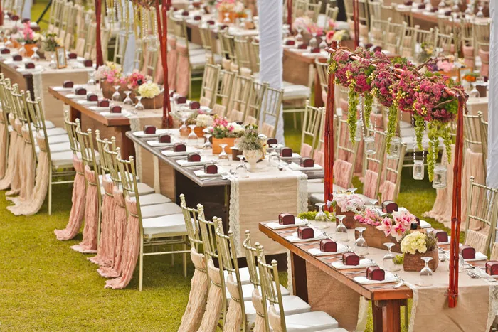 Photography by MangoRed. theweddingnotebook.com
