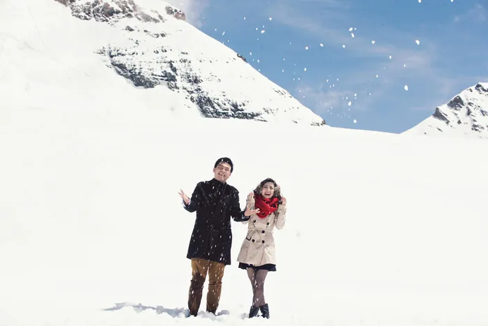 Photo by Ivan Mario of Axioo. theweddingnotebook.com