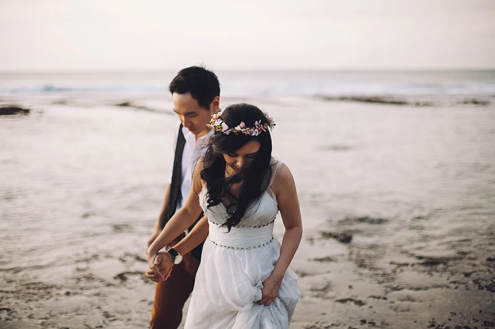 Photo by Fire, Wood &amp; Earth. theweddingnotebook.com
