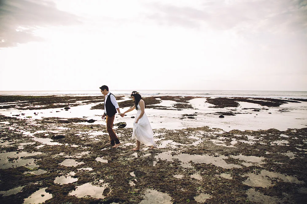 Photo by Fire, Wood &amp; Earth. theweddingnotebook.com