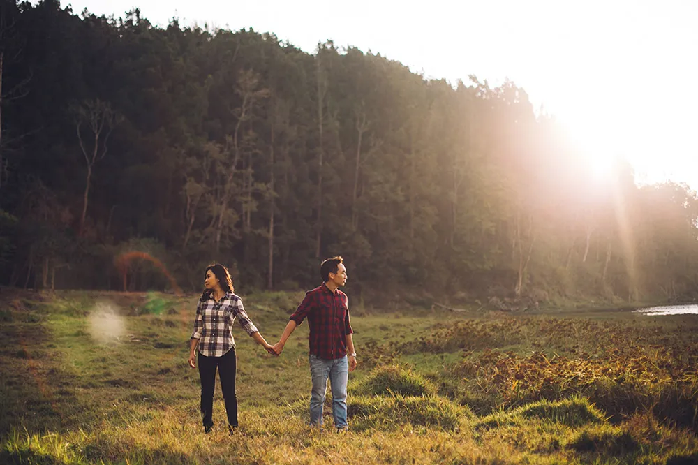 Photo by Fire, Wood &amp; Earth. theweddingnotebook.com