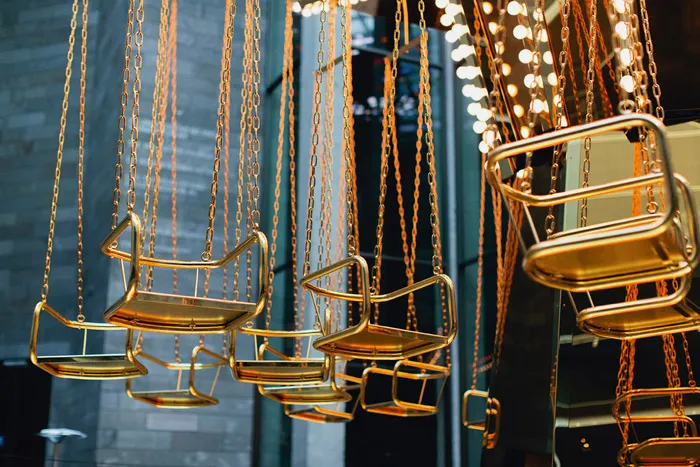 Photo by Sayher Heffernan. theweddingnotebook.com