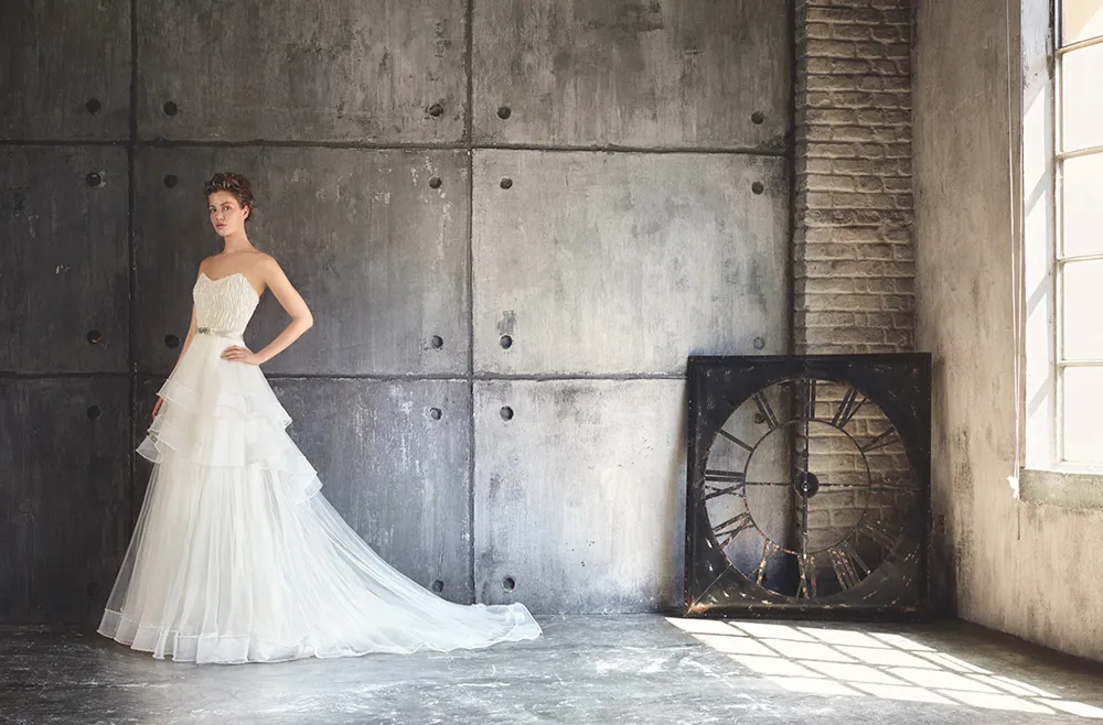 POLARIS - Lusan Mandongus 2016 Collection. theweddingnotebook.com 