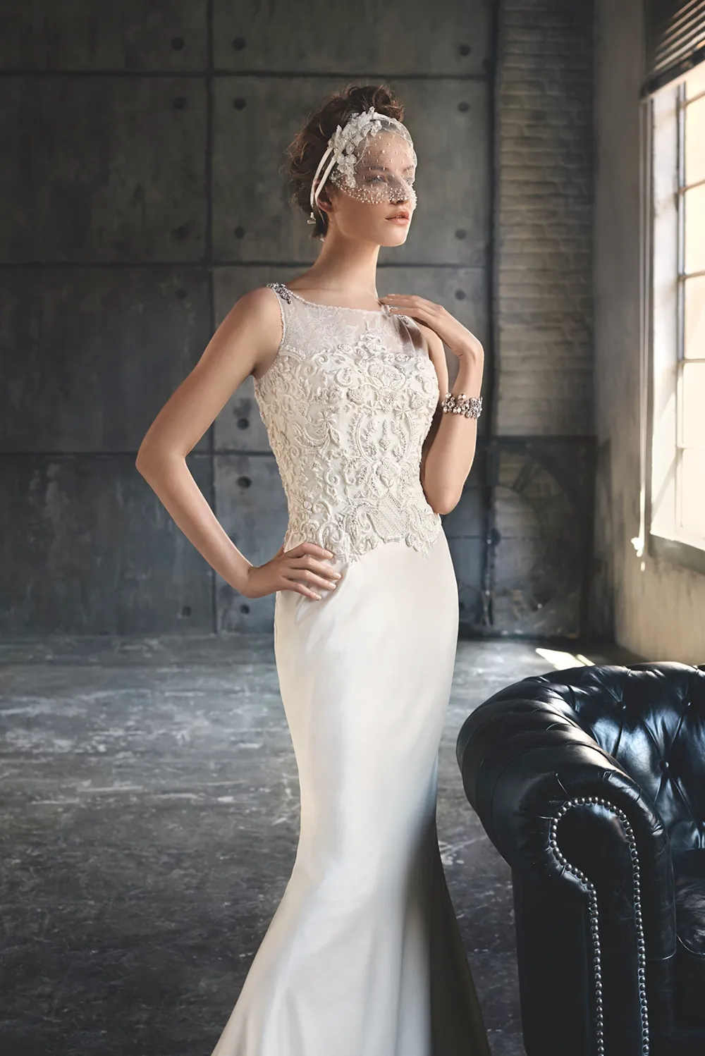 ENIF - Lusan Mandongus 2016 Collection. theweddingnotebook.com 