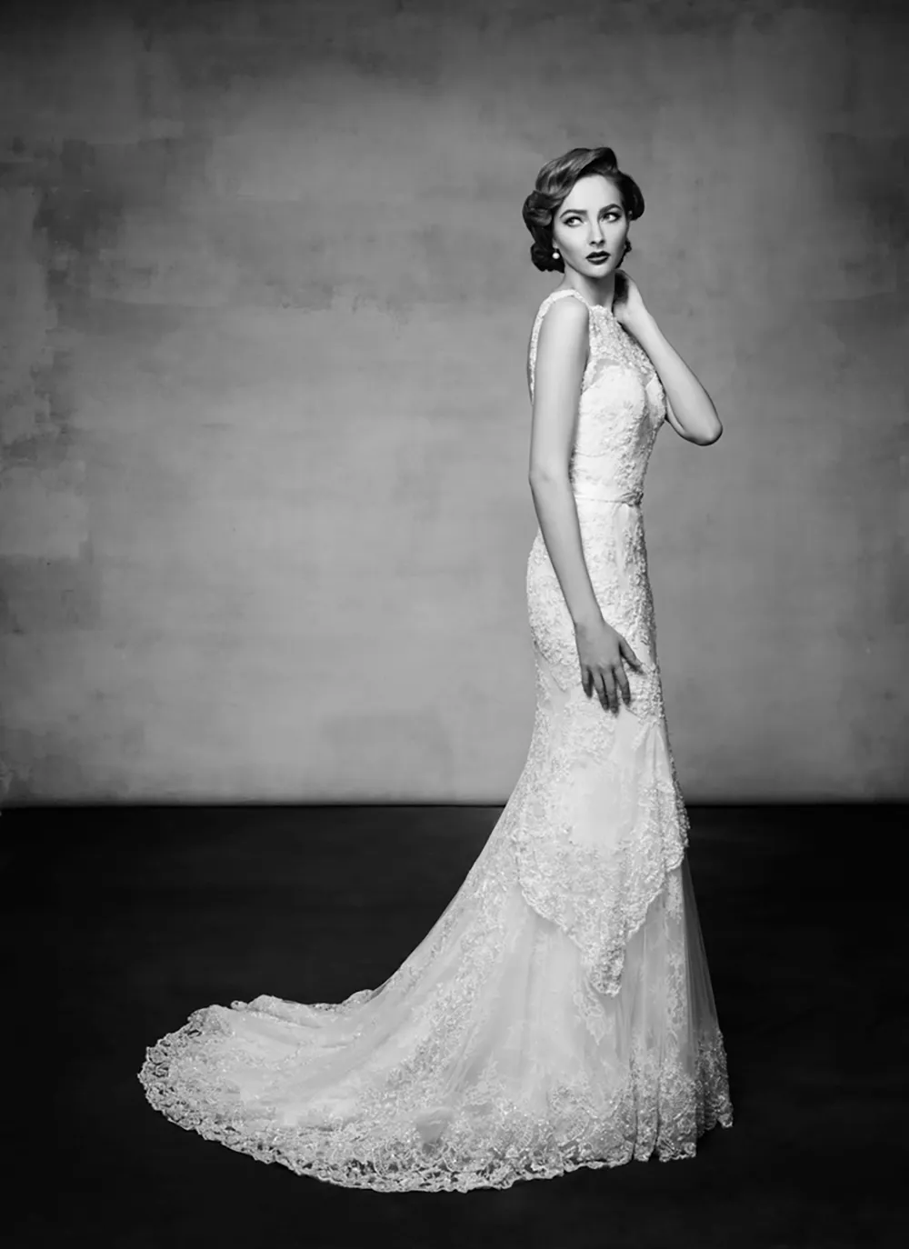 Lusan Mandongus 2016 Collection. theweddingnotebook.com 