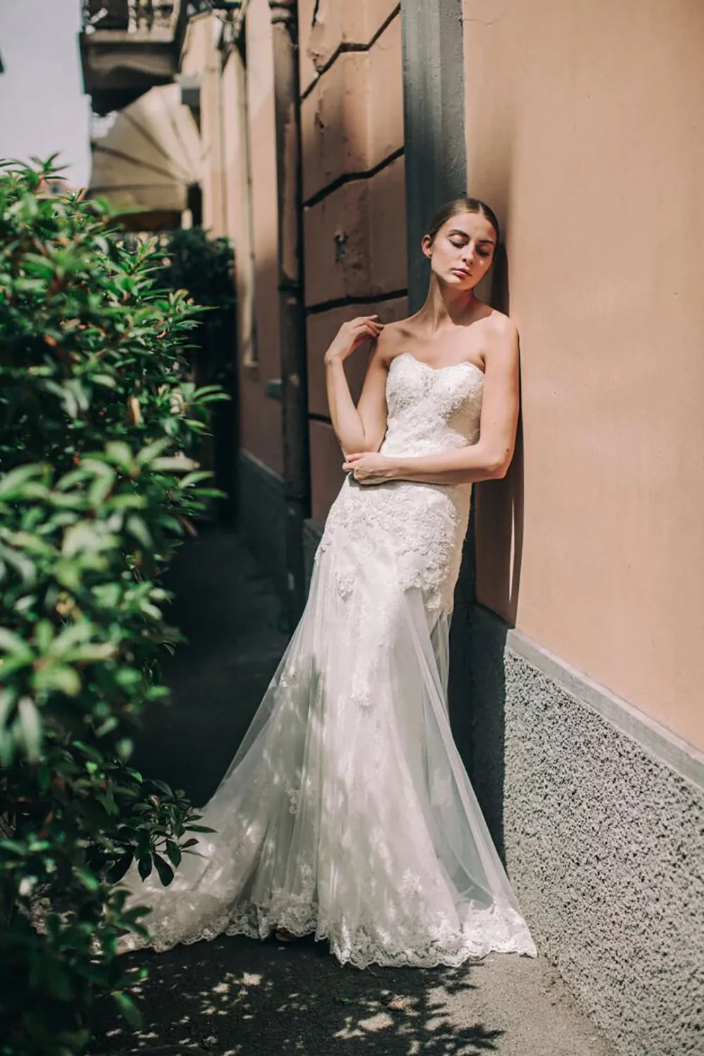 Lusan Mandongus 2018 Bridal Collection. theweddingnotebook.com