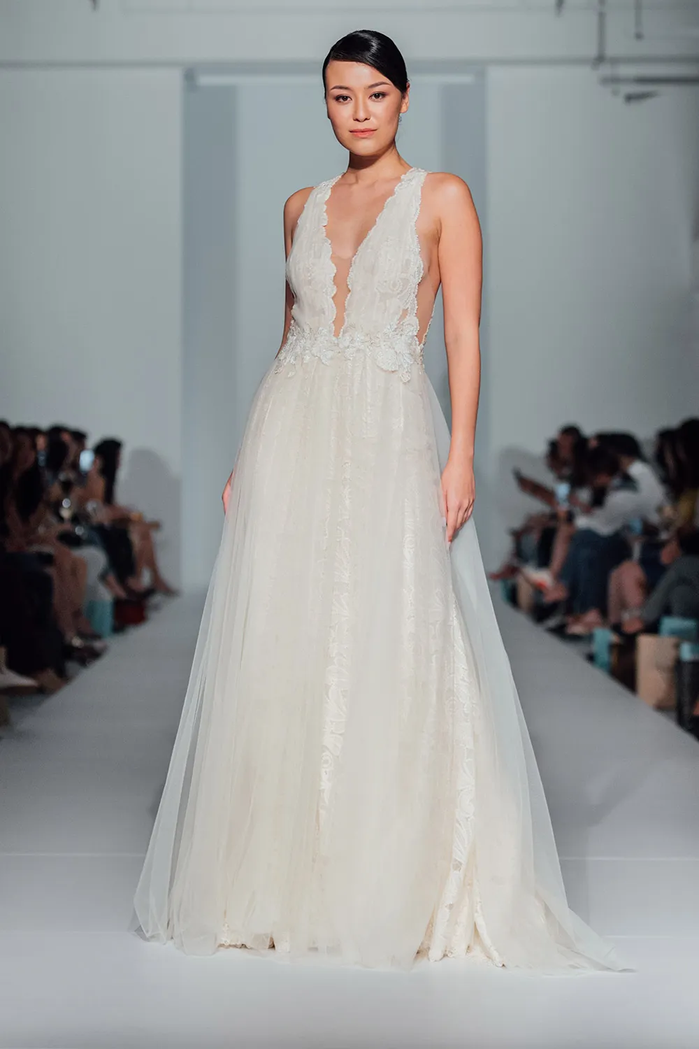 Lusan Mandongus 2020 Bridal Collection. https://theweddingnotebook.com/inspire