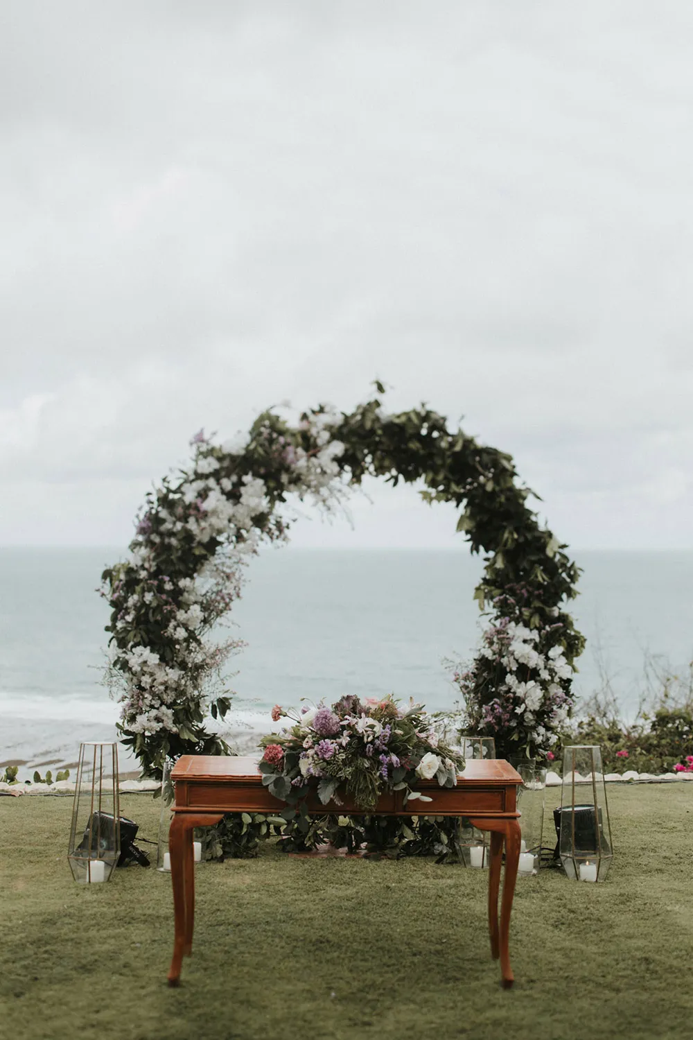Photo by Iluminen. theweddingnotebook.com