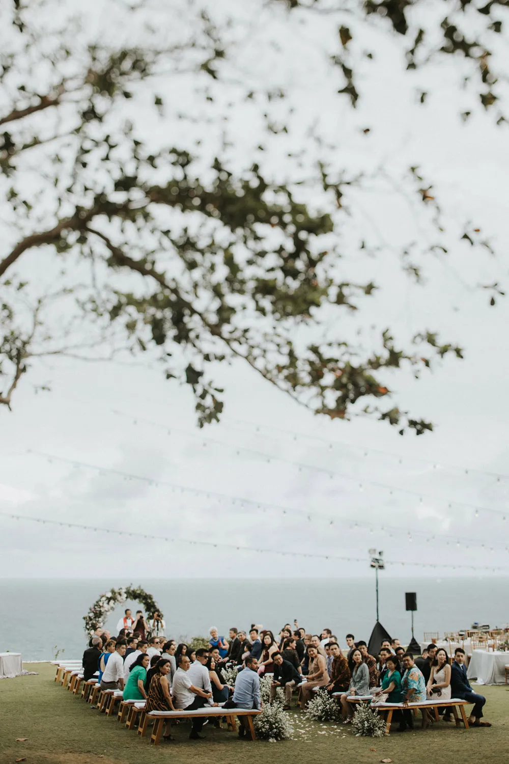 Photo by Iluminen. theweddingnotebook.com