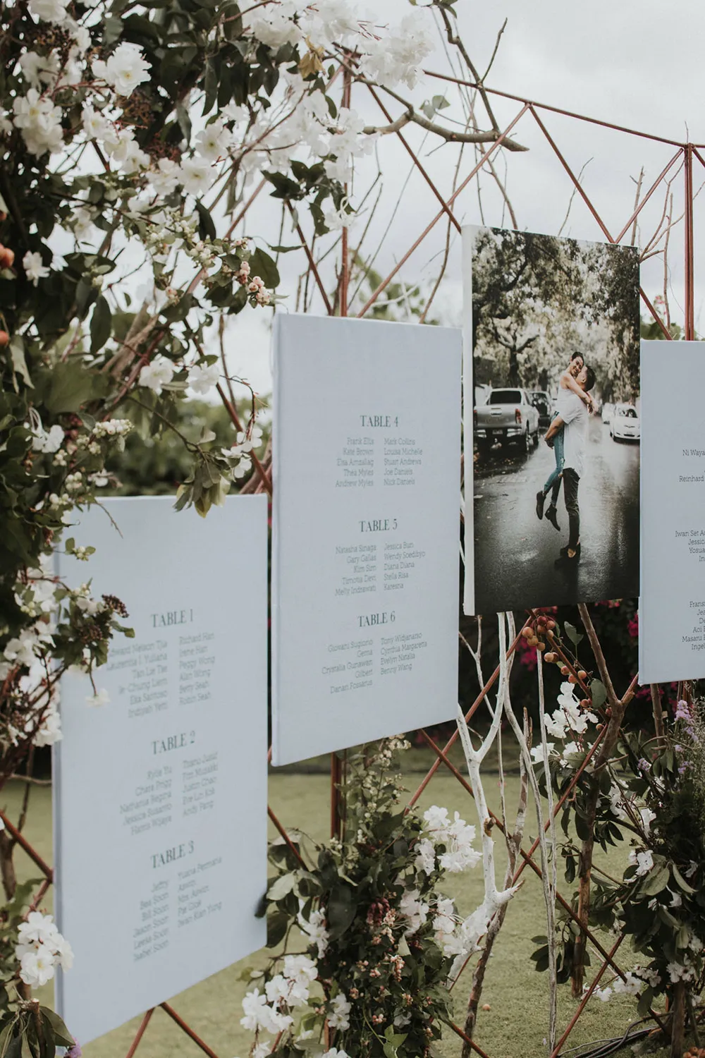Photo by Iluminen. theweddingnotebook.com