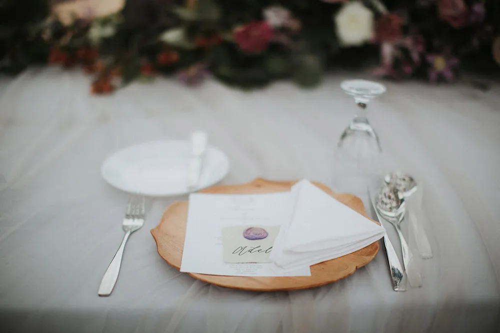 Photo by Iluminen. theweddingnotebook.com