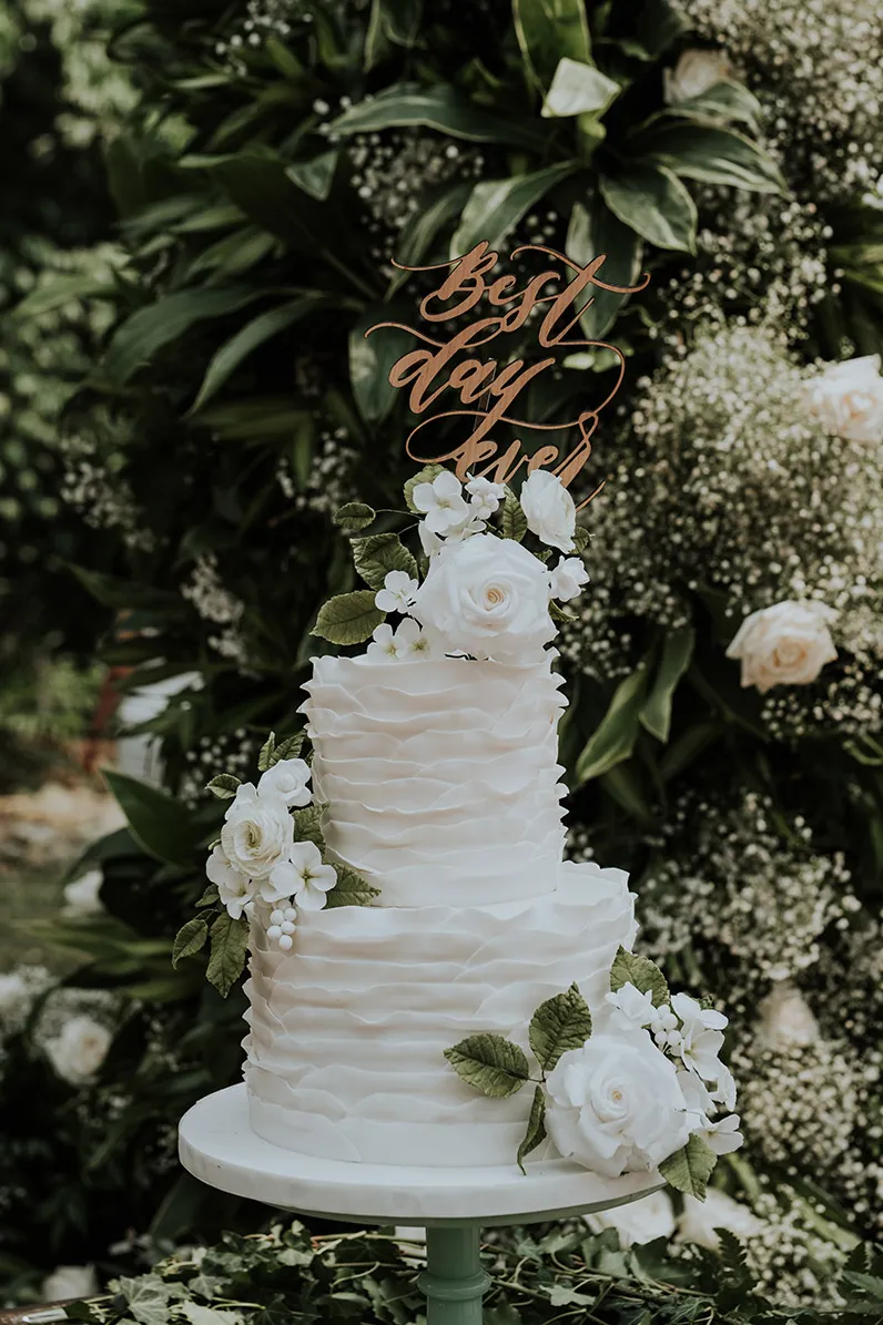 Photo by Jasmine. A Photography. theweddingnotebook.com