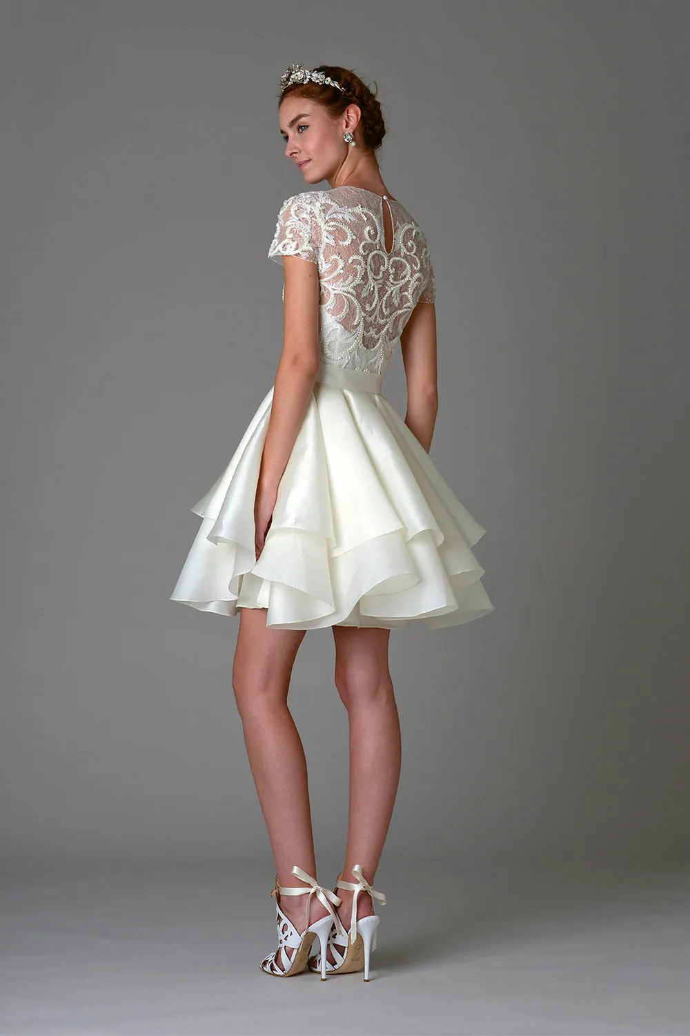 Marchesa Fall 2016 Bridal Collection. theweddingnotebook.com