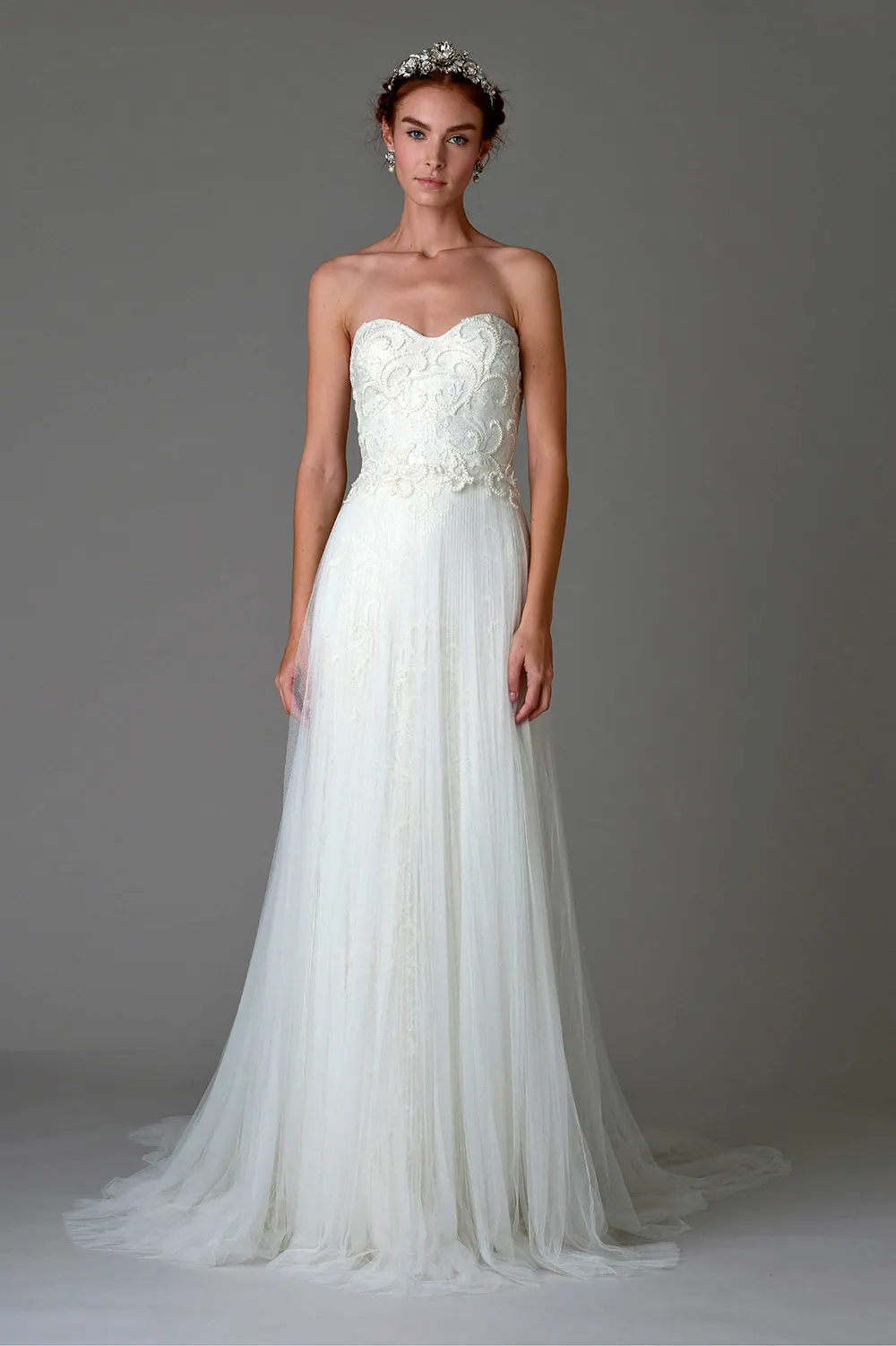 Marchesa Fall 2016 Bridal Collection. theweddingnotebook.com