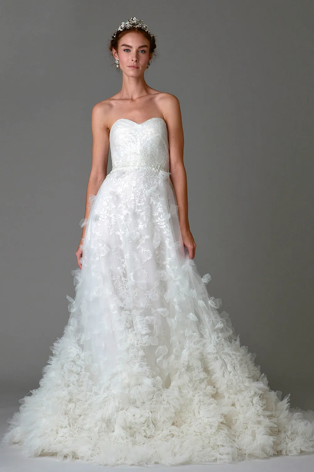 Marchesa Fall 2016 Bridal Collection. theweddingnotebook.com