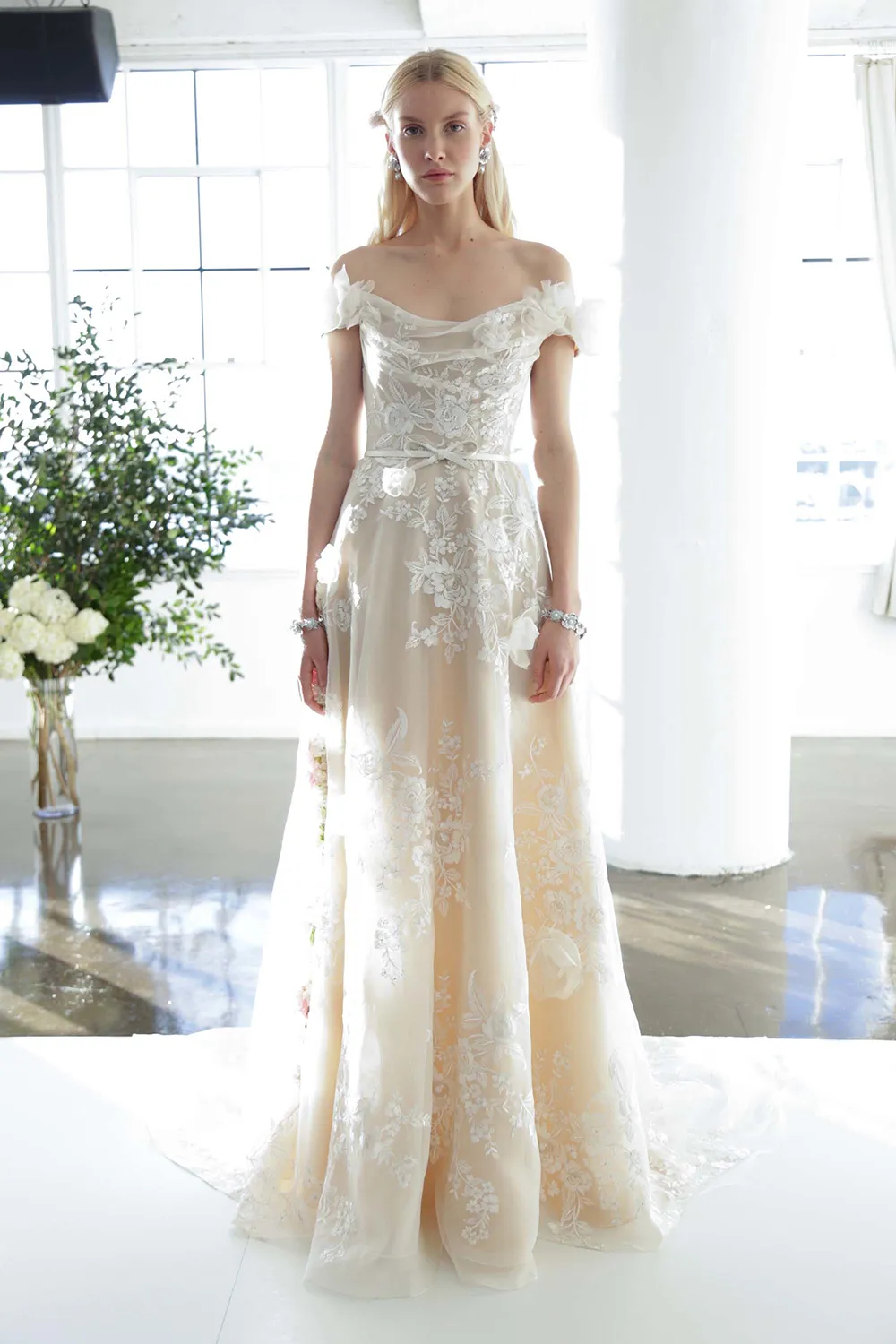 Marchesa Fall 2017 Bridal Collection. theweddingnotebook.com