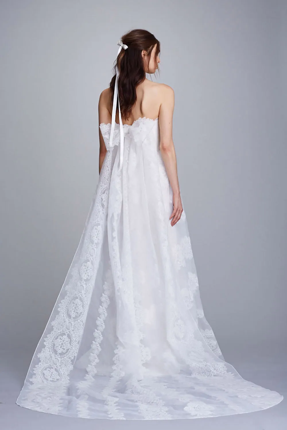 Marchesa Notte Fall 2018. theweddingnotebook.com