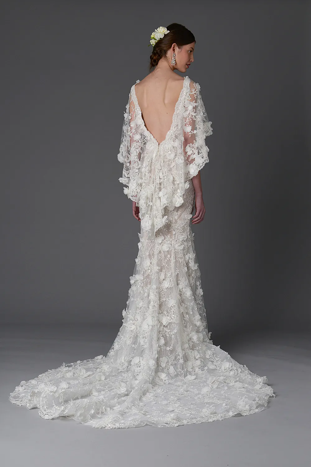 Daffodil with cape - Marchesa Spring 2017 Bridal Collection. theweddingnotebook.com 