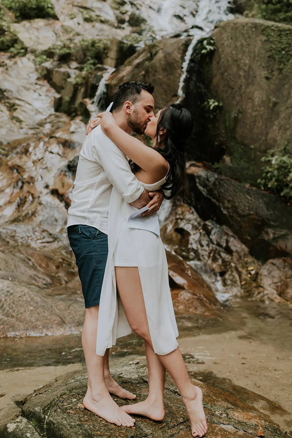 Photo by Twins Photography. theweddingnotebook.com