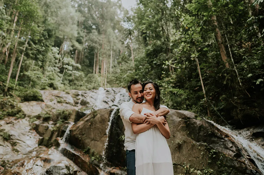 Photo by Twins Photography. theweddingnotebook.com