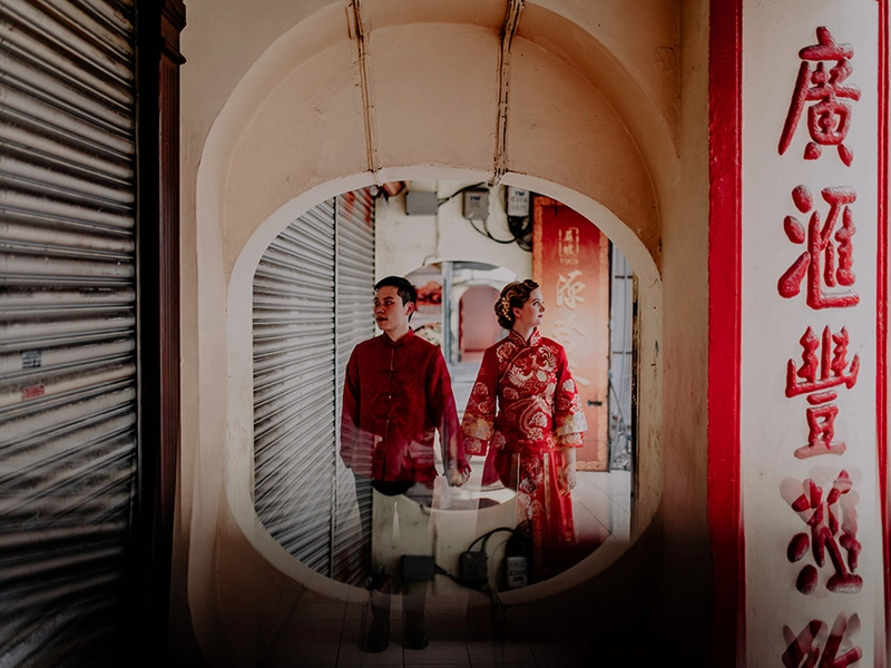 Memorably Matching Traditional Chinese Outfits in Chinatown, Petaling Street