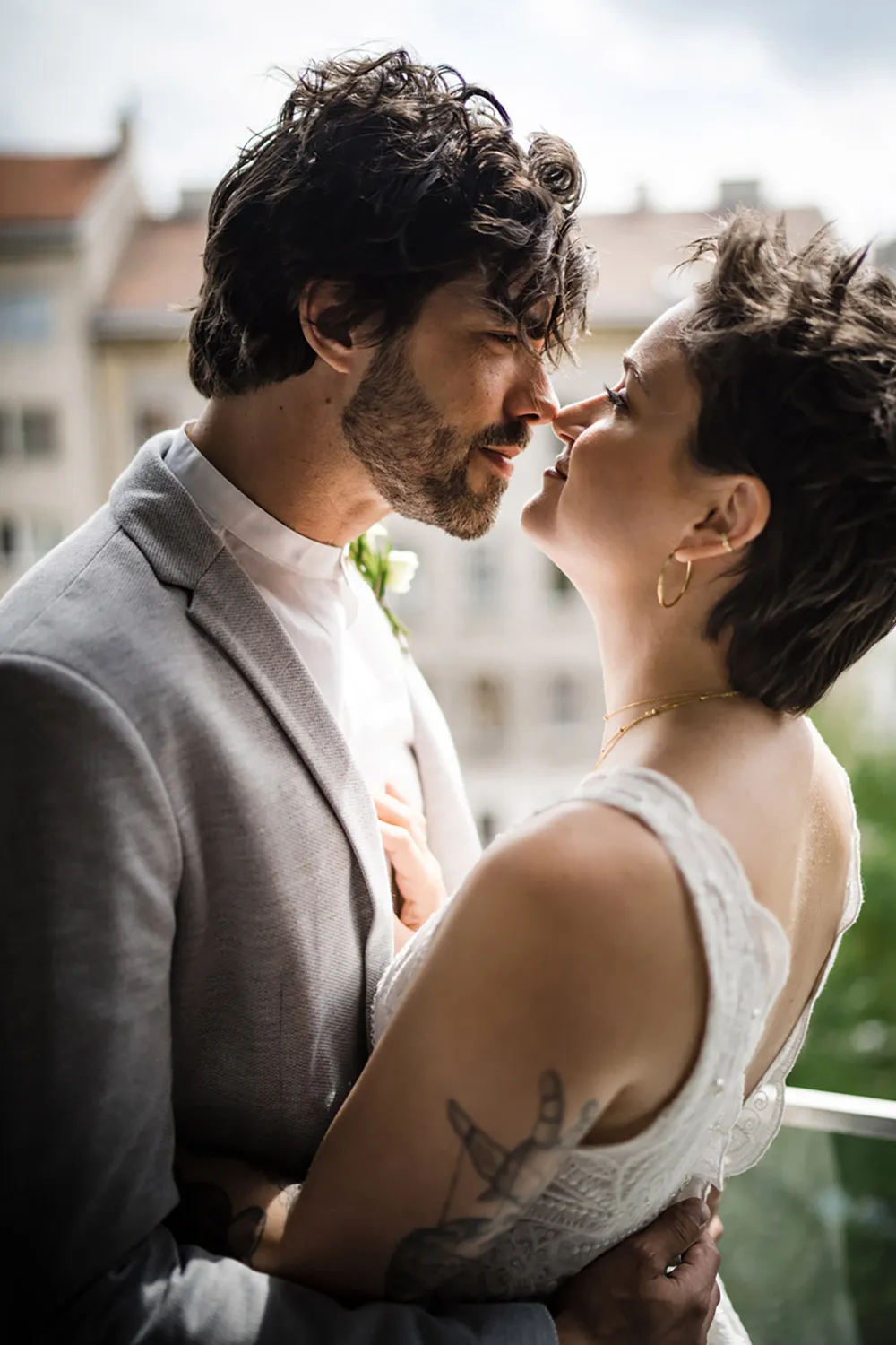 Photo by Sandra Feher Photography. theweddingnotebook.com