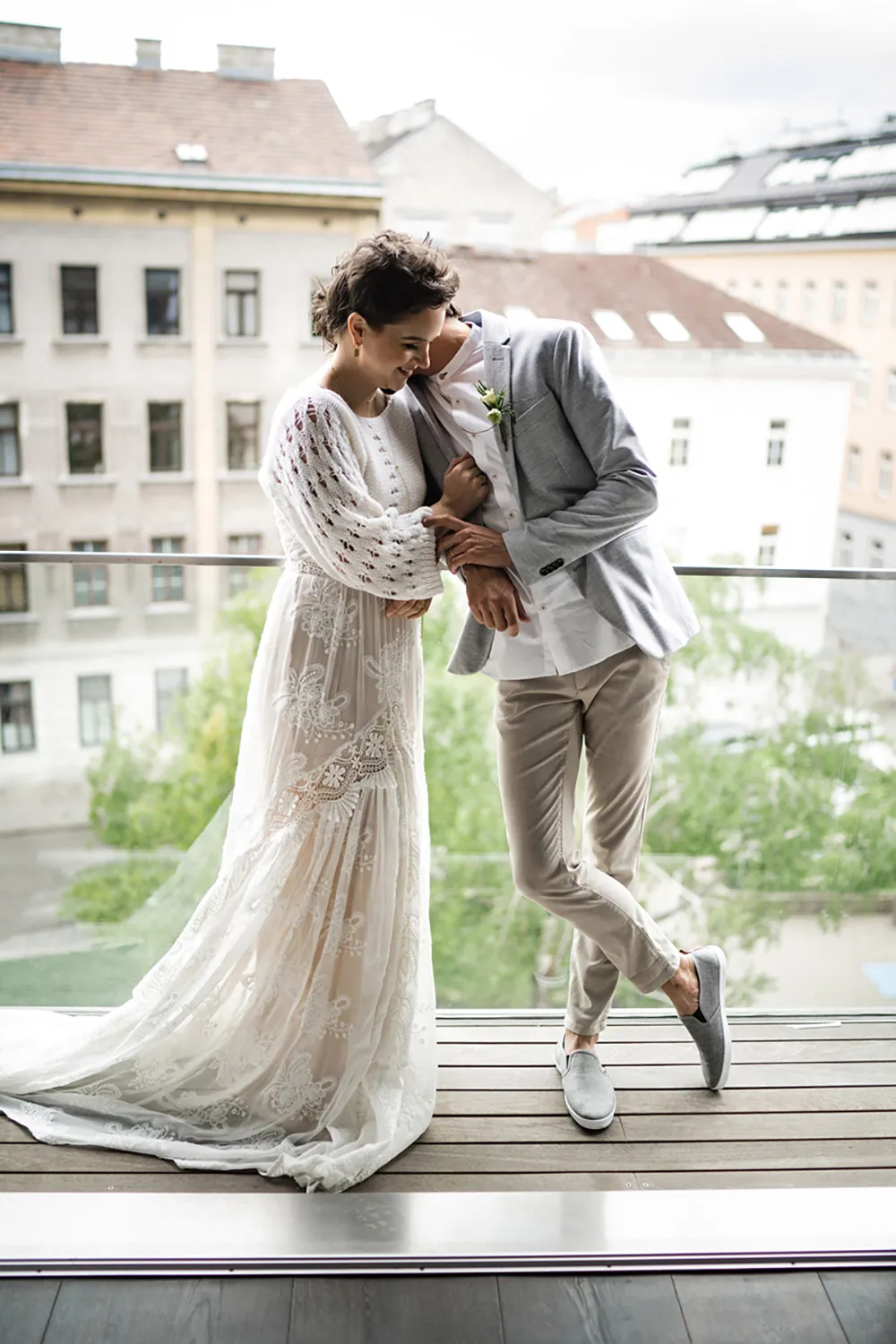 Photo by Sandra Feher Photography. theweddingnotebook.com