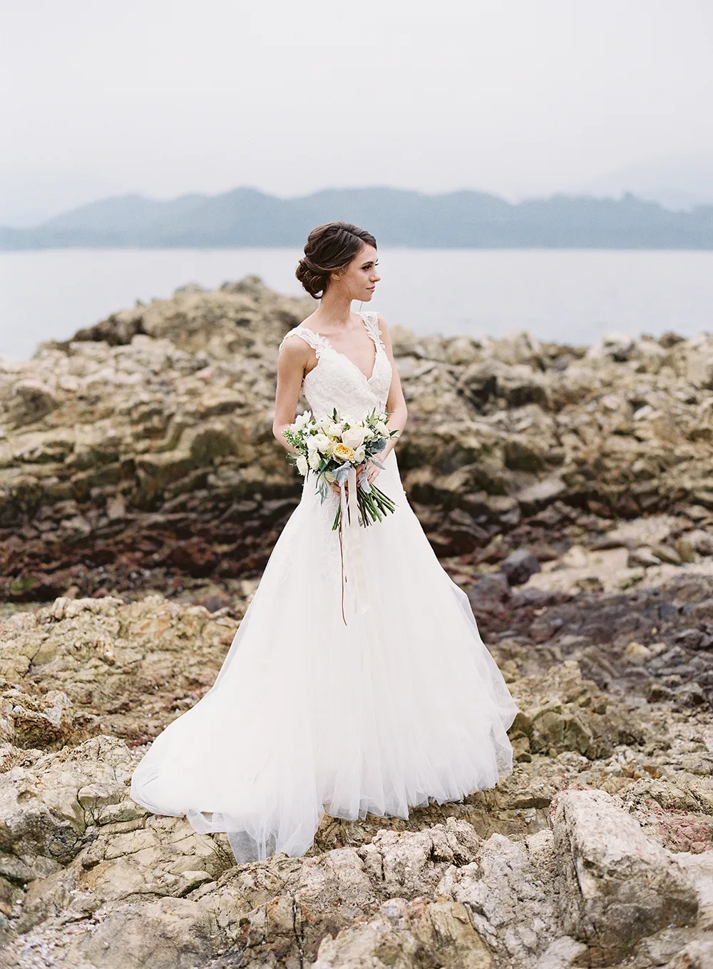 Photo by Savour Productions. theweddingnotebook.com