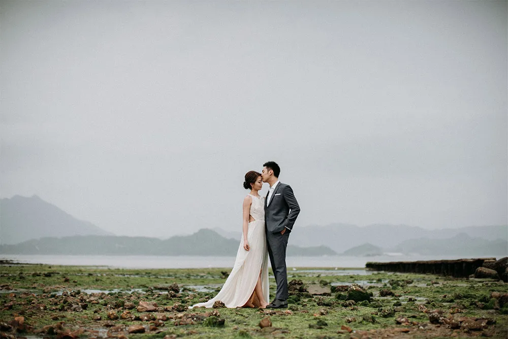 Photo by Sophia Kwan Weddings. theweddingnotebook.com