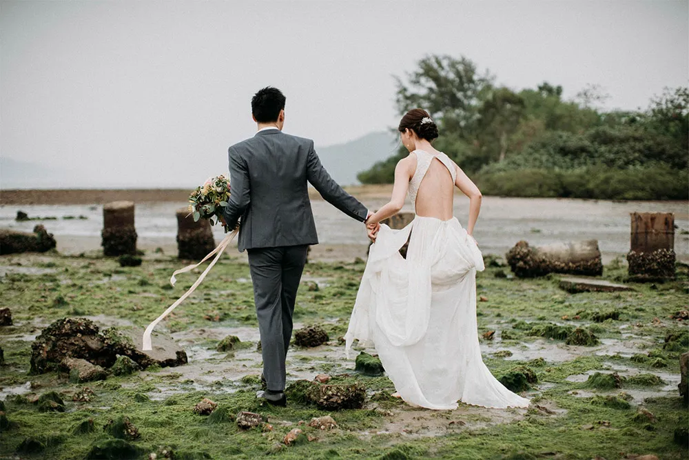 Photo by Sophia Kwan Weddings. theweddingnotebook.com