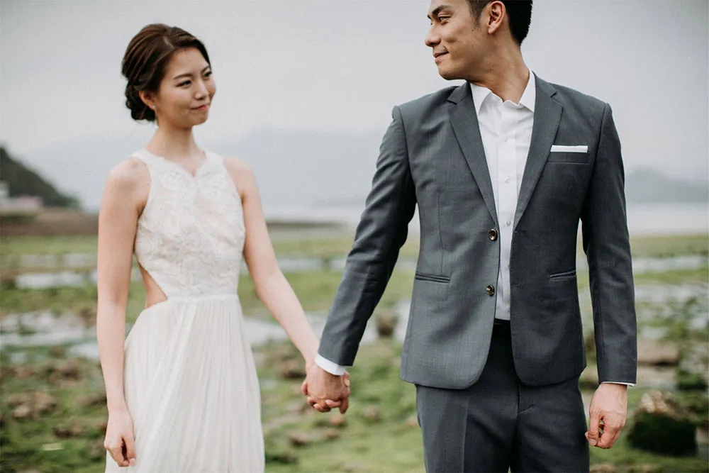 Photo by Sophia Kwan Weddings. theweddingnotebook.com