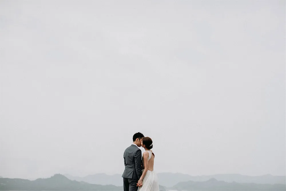 Photo by Sophia Kwan Weddings. theweddingnotebook.com