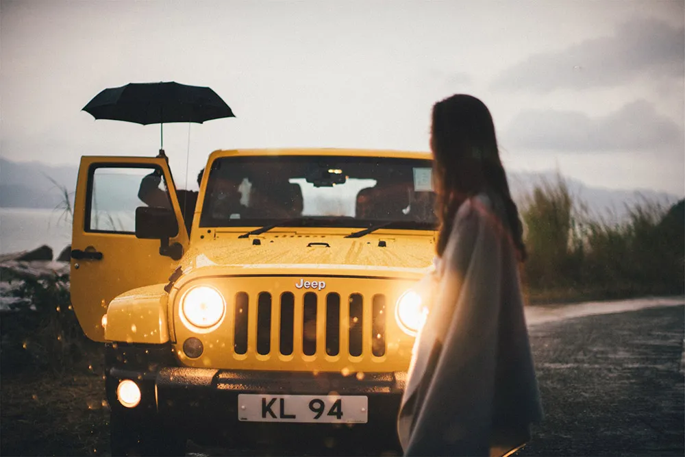 Photo by Sophia Kwan Weddings. theweddingnotebook.com