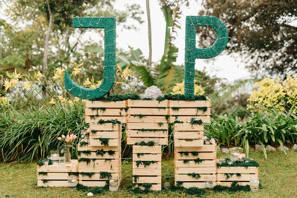 Photography. theweddingnotebook.com