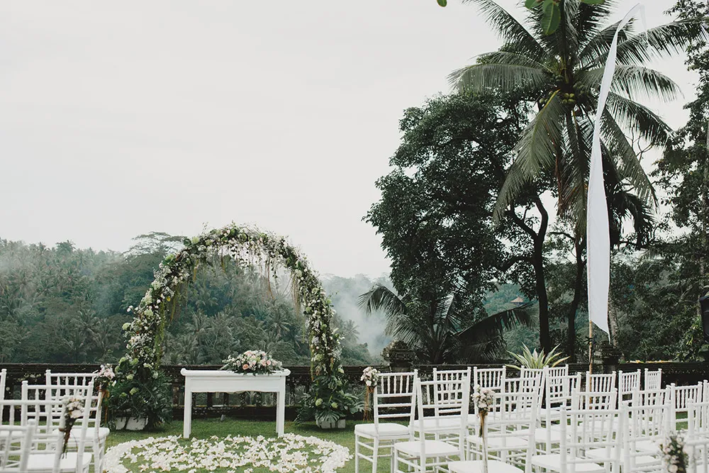 Photo by Terralogical. theweddingnotebook.com