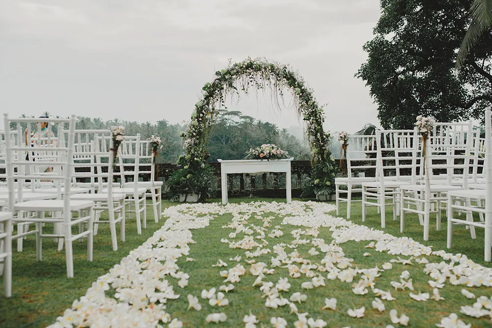 Photo by Terralogical. theweddingnotebook.com