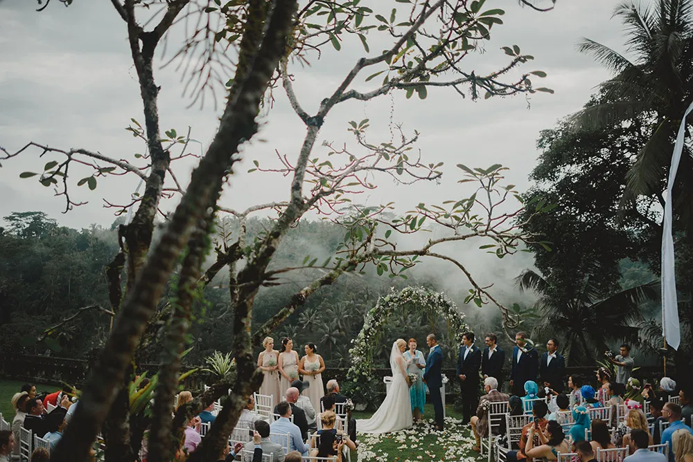 Photo by Terralogical. theweddingnotebook.com